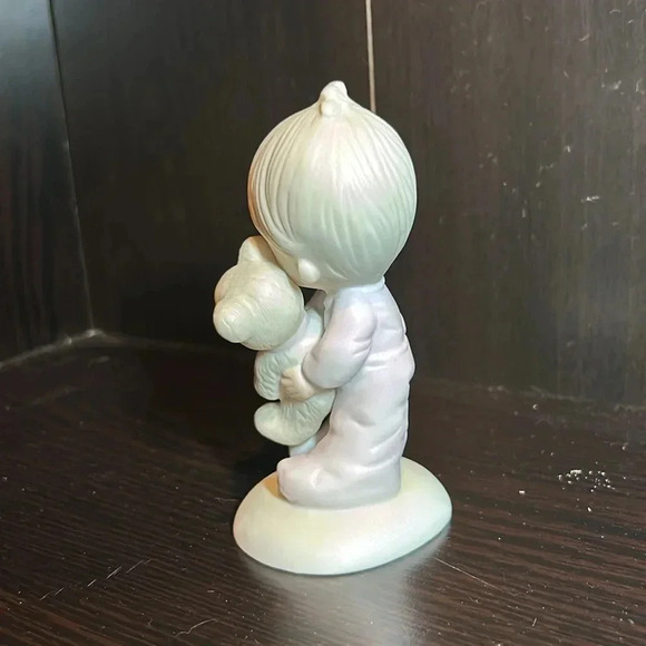 Precious Moments "Jesus Loves Me" 1978 Boy w/ Teddy Bear E-1372/B Figurine - Picture 4 of 9